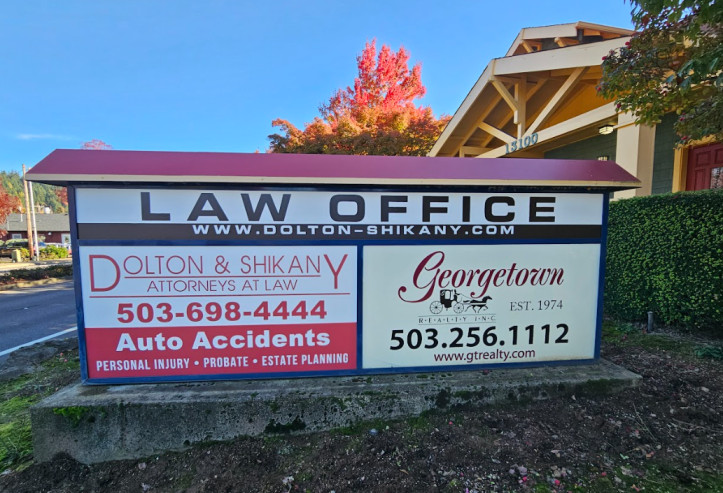 Multi-tenant pylon sign for law office and local businesses in Portland, Oregon